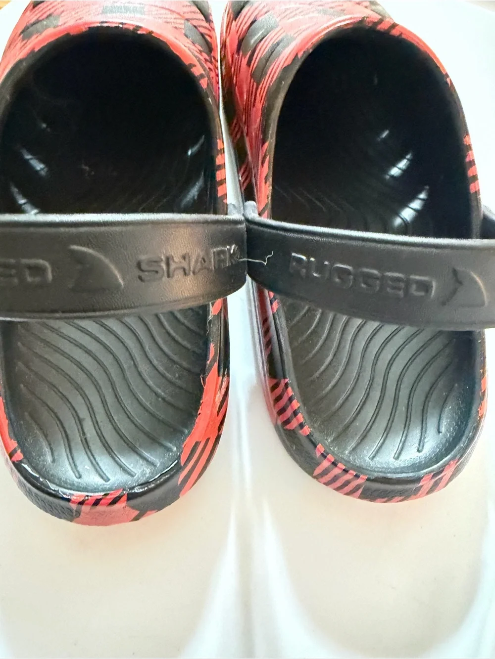 Men’s Red & Black Buffalo Plaid Gingham Comfort Clogs Sandals